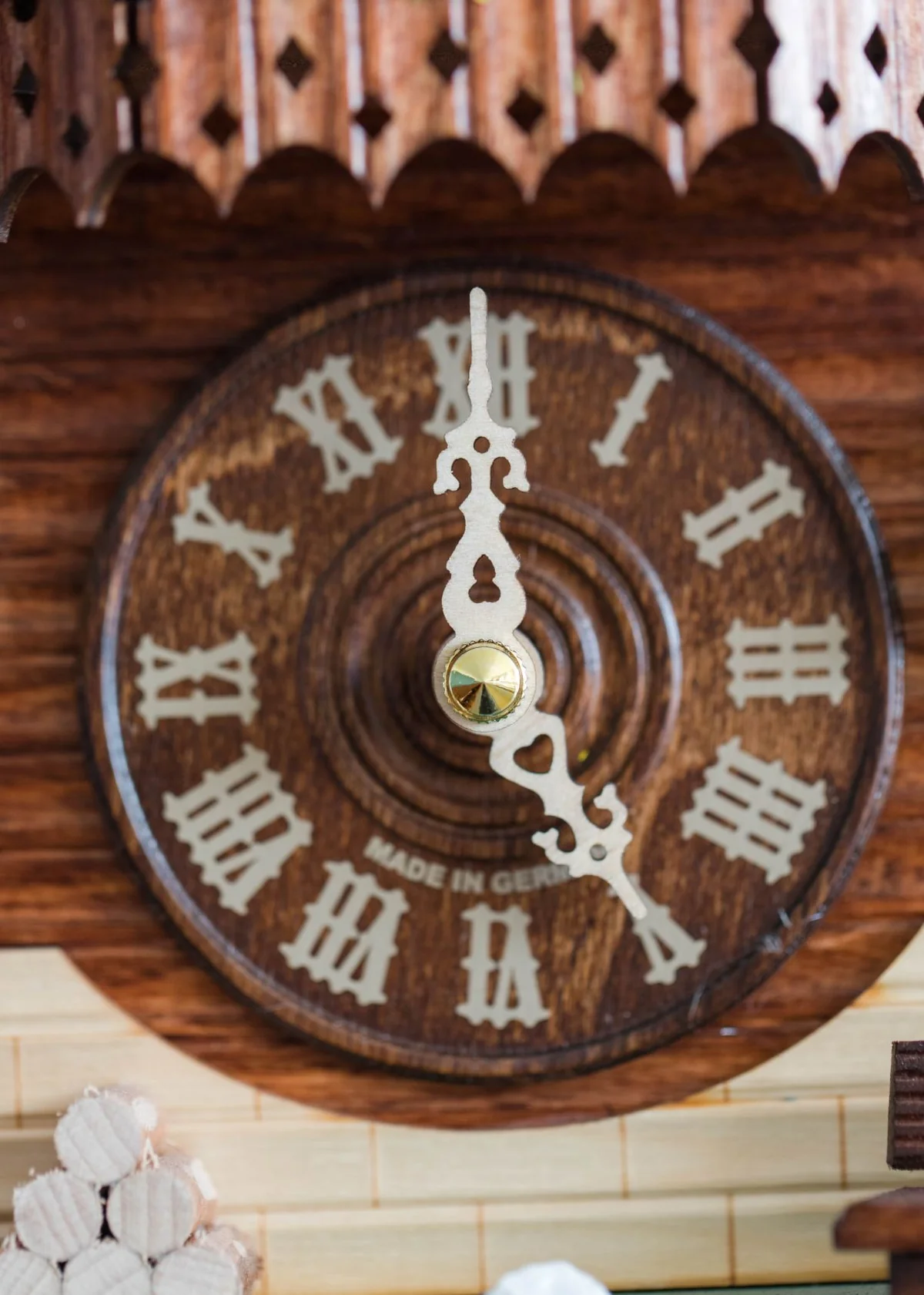 hermle-cuckoo-wall-clock-heidelberg-45000-2