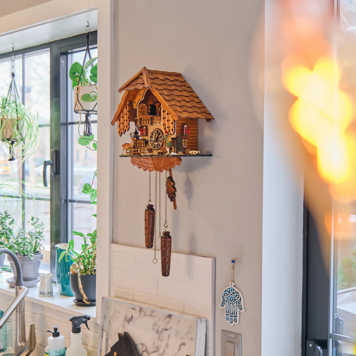 hermle-cuckoo-wall-clock-rheinberg-64000-detail1
