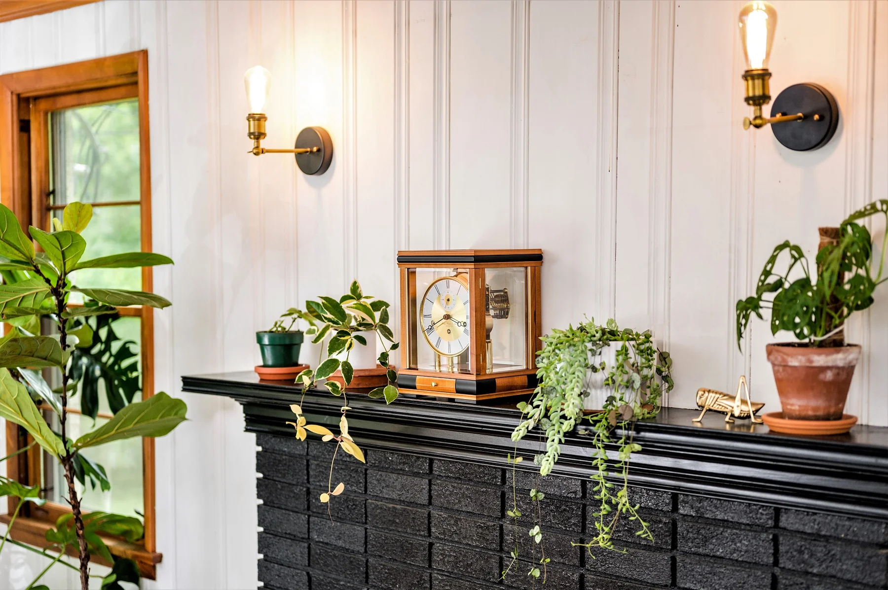 hermle-mantel-clock-bergamo-light-cherry-22998160352-side