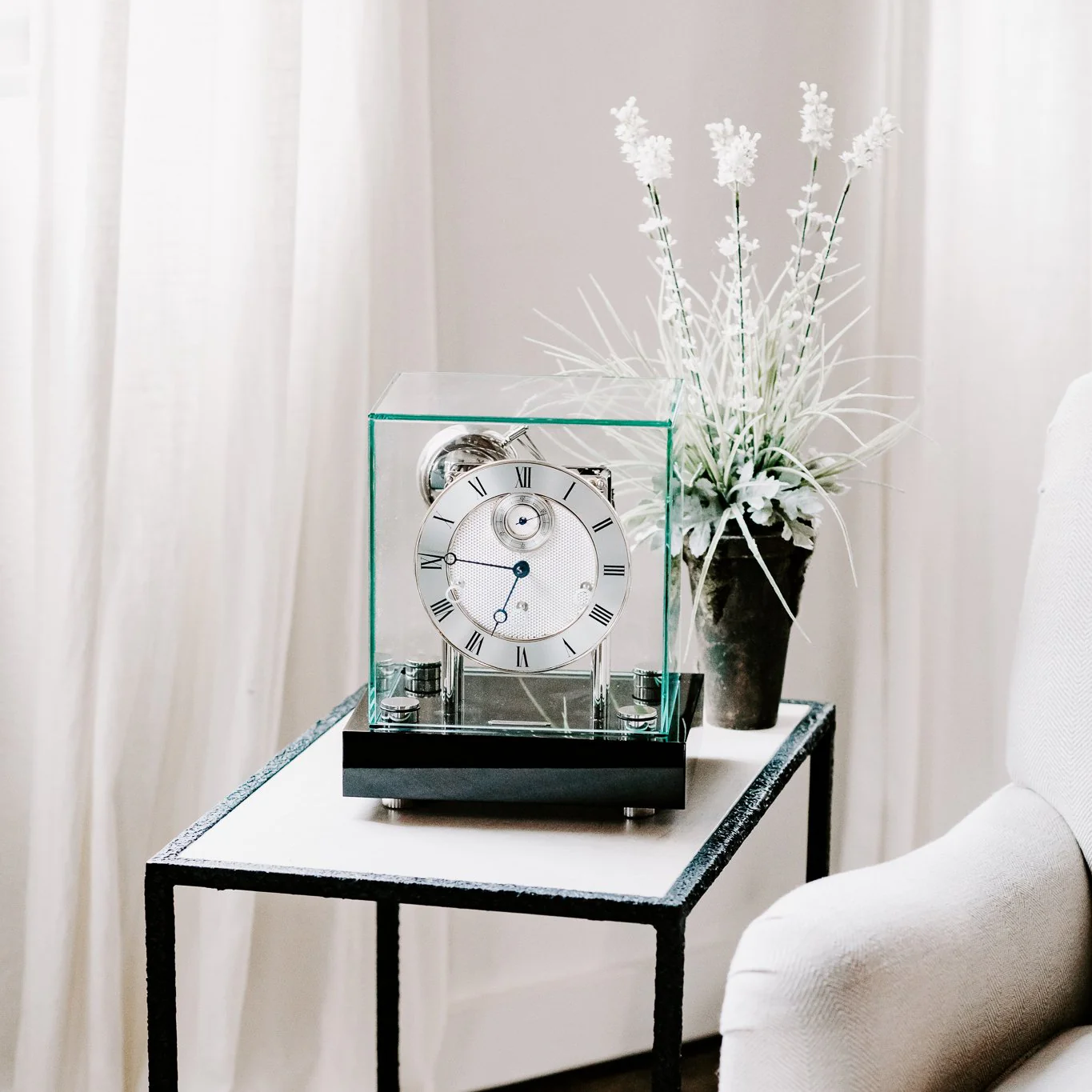 hermle-mantel-clock-chigwell-black-nickel-22801740352-0