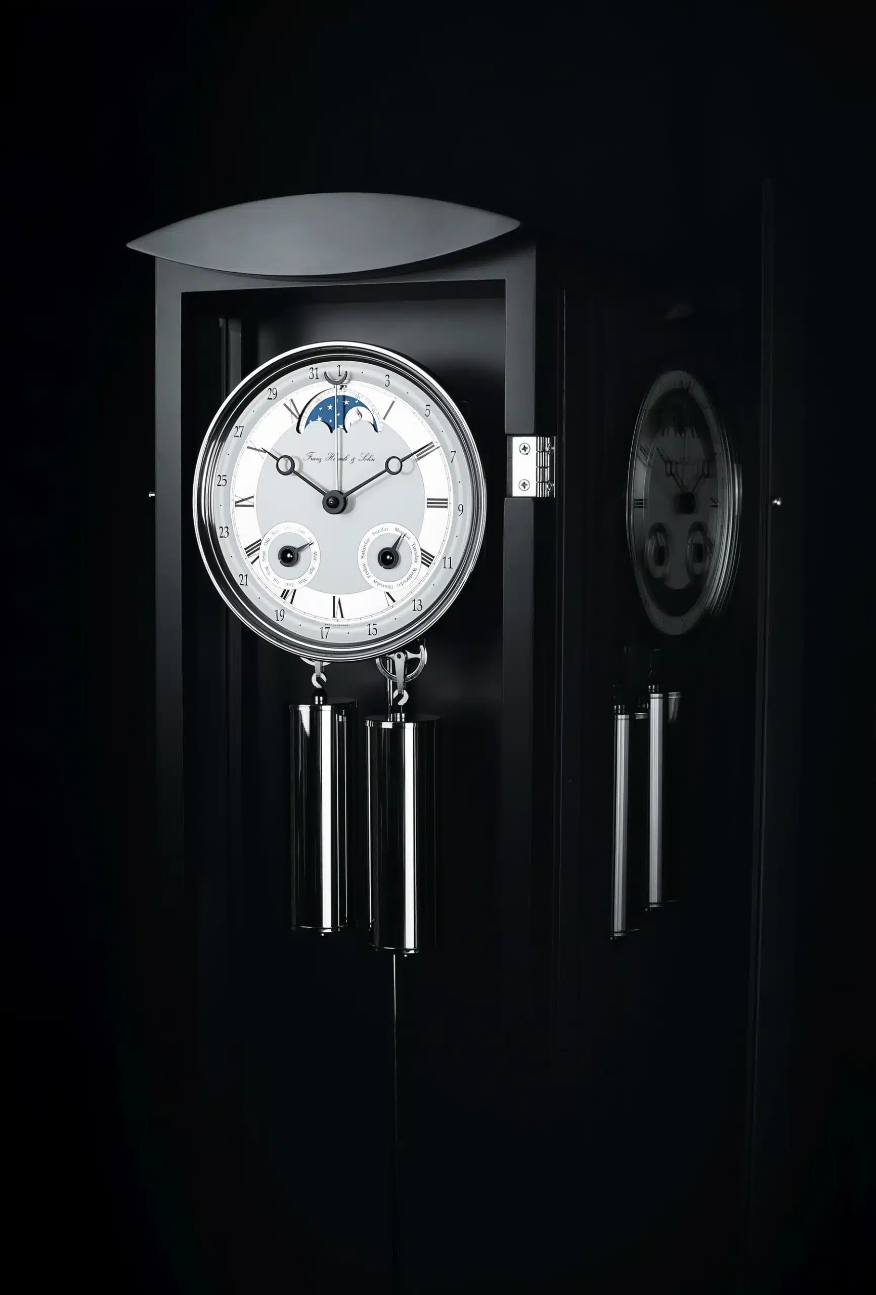 hermle-regulator-wall-clock-mornington-black-70650740058-00