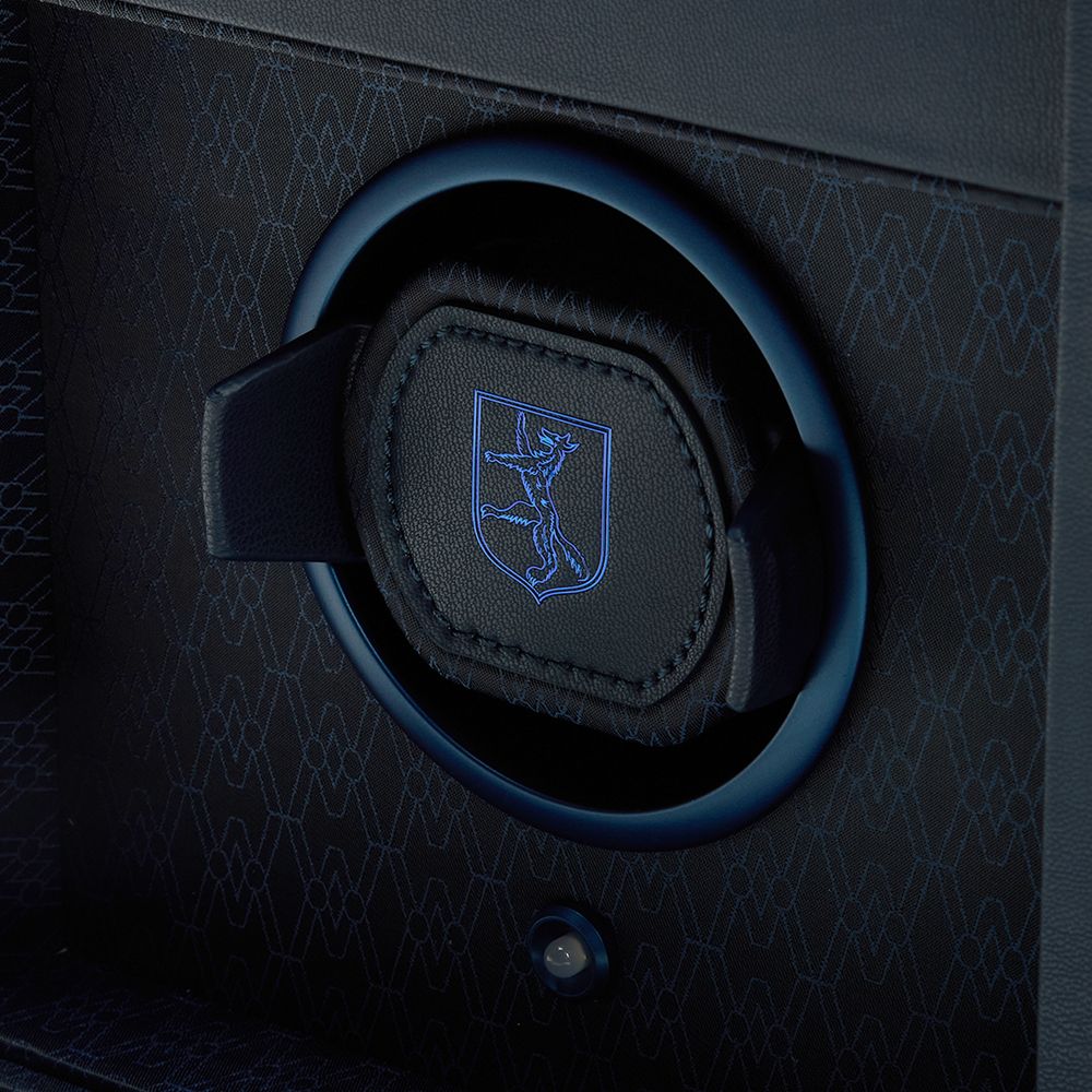 wolf-earth-single-watch-winder-midnight-blue-190317-detail1