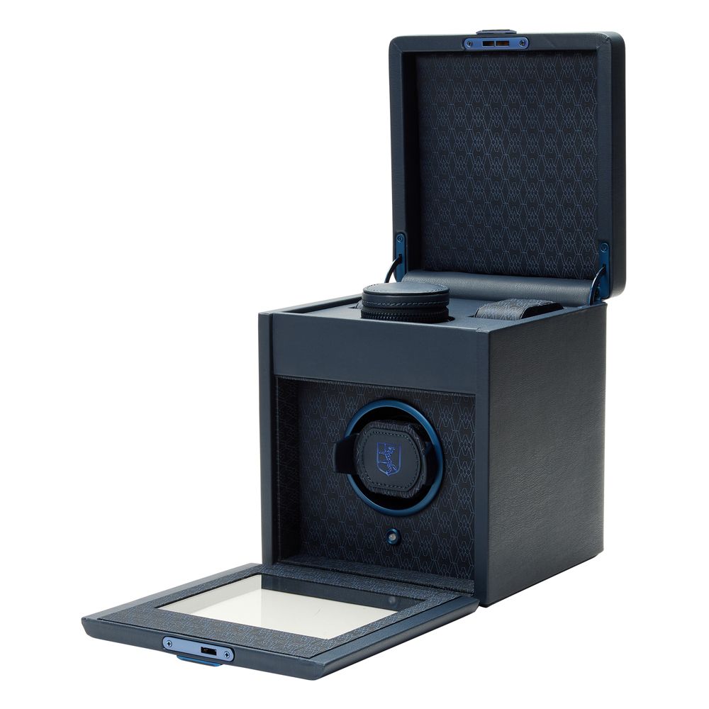 wolf-earth-single-watch-winder-midnight-blue-190317-open