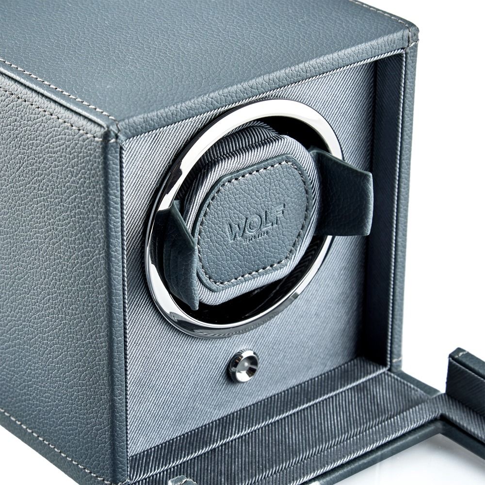 wolf-cub-single-watch-winder-with-cover-future-grey-02